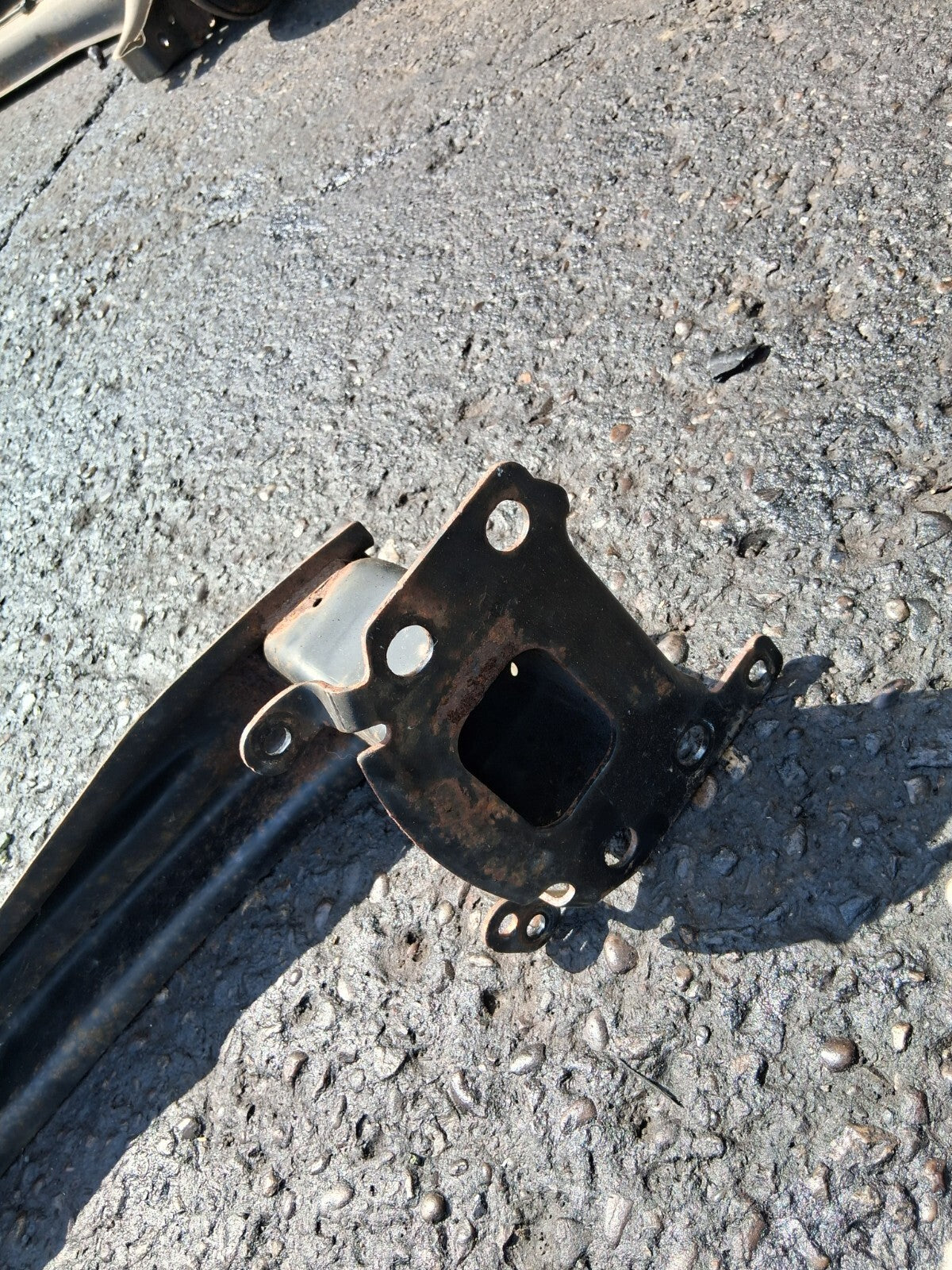 2009 SEAT LEON MK2 REAR CRASH IMPACT REINFORCEMENT BAR