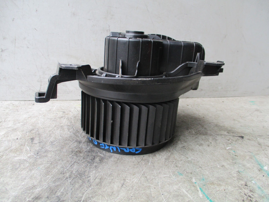 MERCEDES BENZ SPRINTER W907 2019 HEATER BLOWER MOTOR FAN A0008308002