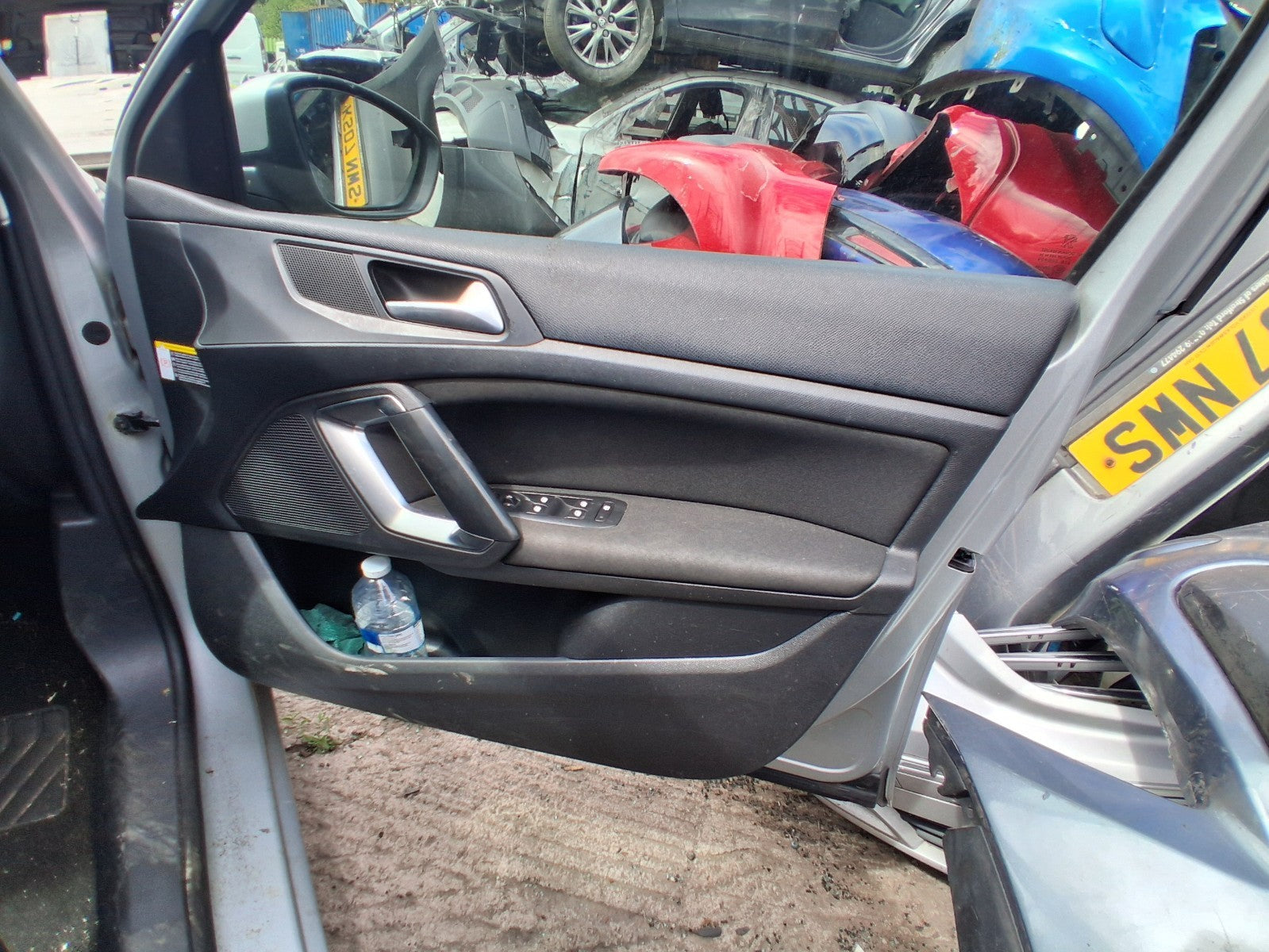 2014 PEUGEOT 308 MK2 HATCH OSF DRIVER SIDE FRONT DOOR CARD PANEL