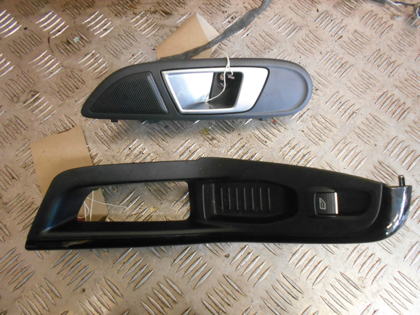 FORD FIESTA MK8 2015 3 DOOR PASSENGER SIDE FRONT WINDOW SWITCH INTERIOR HANDLE