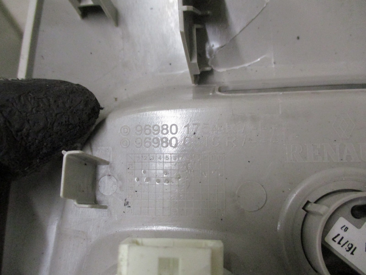 RENAULT CLIO X98 MK4 INTERIOR ROOF LIGHT 969801754R