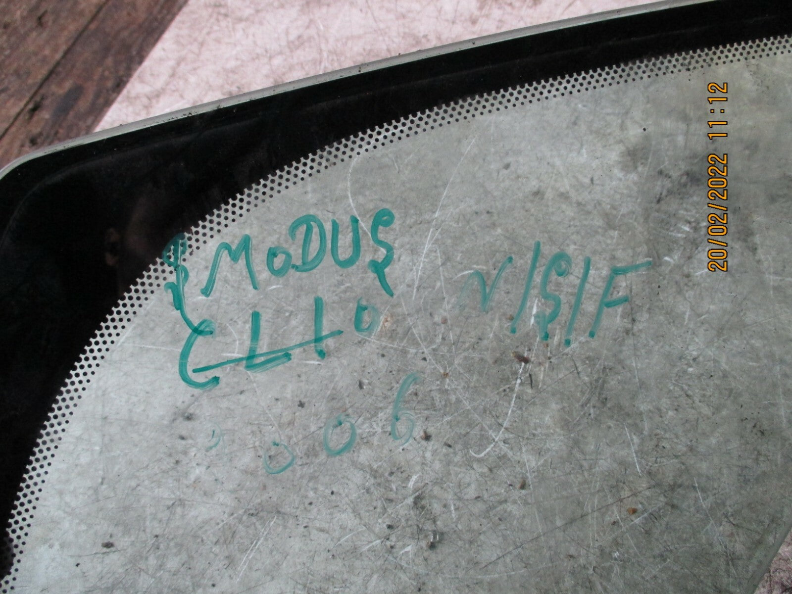 RENAULT MODUS 2006 NSF FRONT PASSENGER SIDE QUARTER WINDOW GLASS