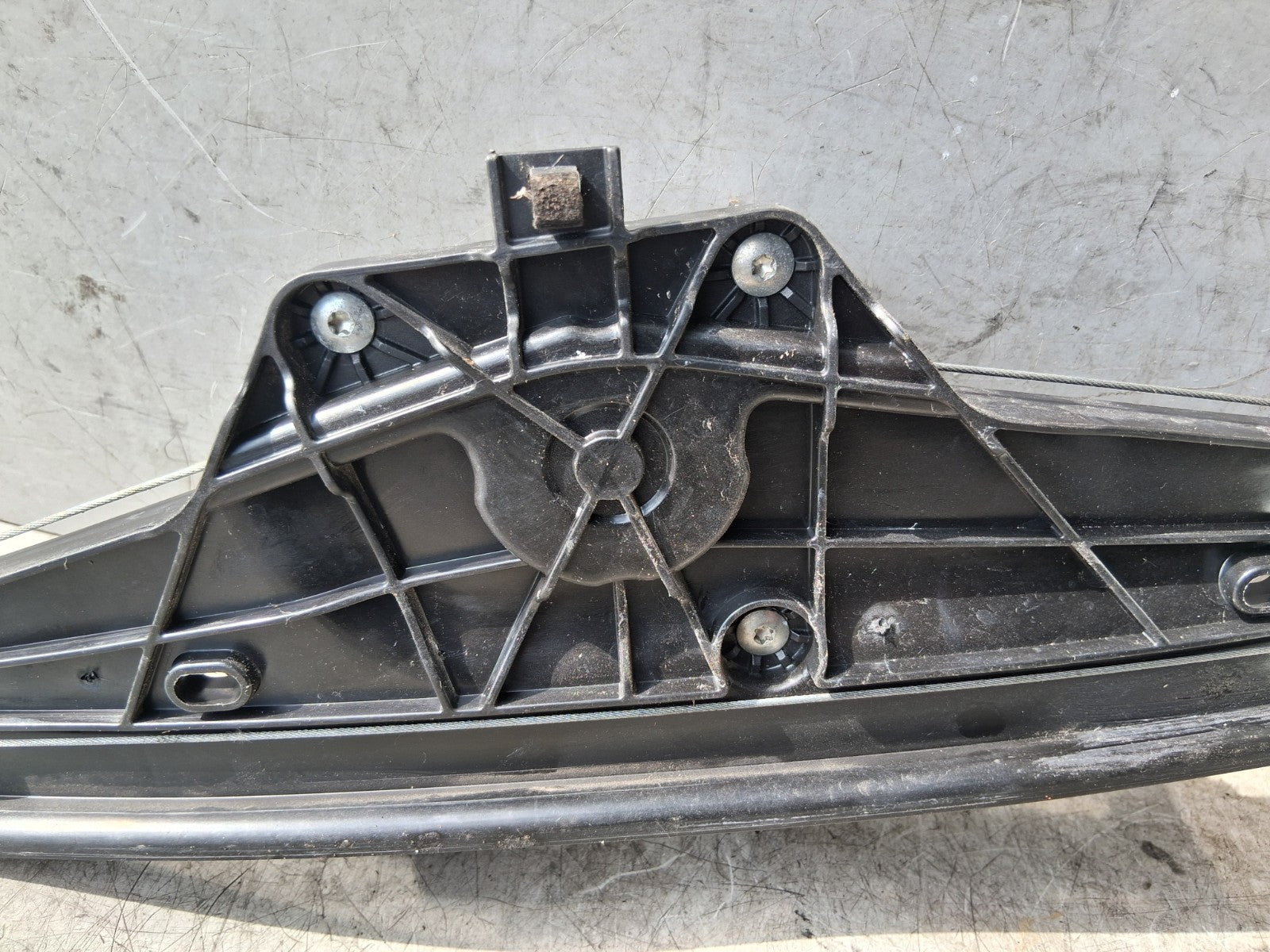 2019 PEUGEOT 5008 MK2 NSR PASSENGER SIDE REAR WINDOW MOTOR REGULATOR 9830389180