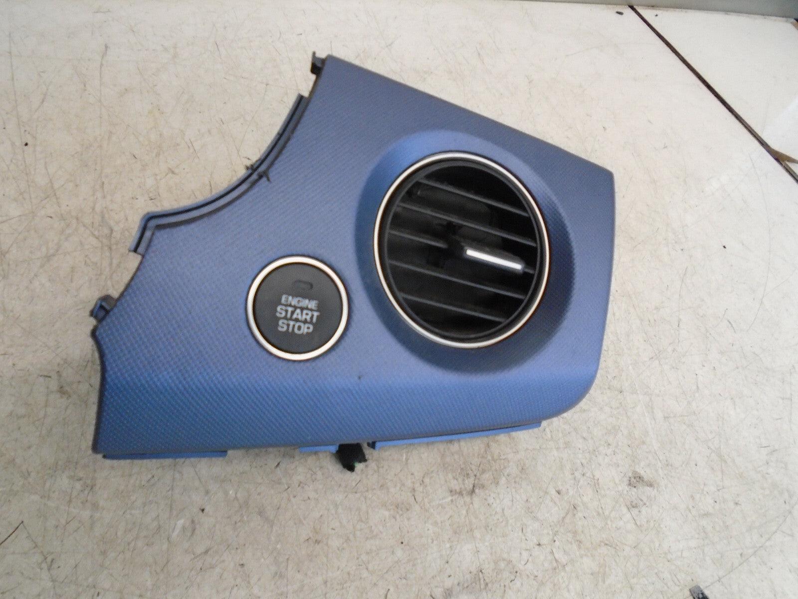 HYUNDAI I10 MK2 2015 OS DRIVER SIDE FRONT AIR VENT BUTTON