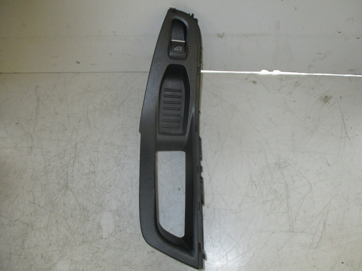 FORD FIESTA MK8 2016 NSF PASSENGER SIDE FRONT ELECTRIC WINDOW SWITCH C1BBA240AH