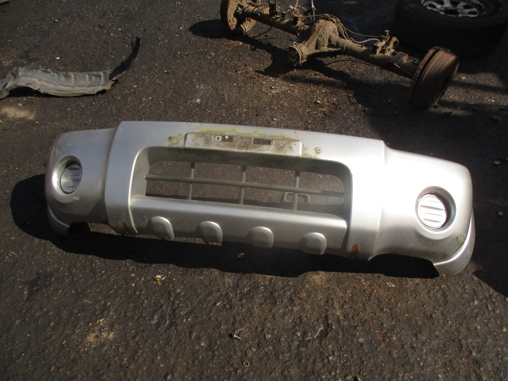 2002 NISSAN NAVARA D22 COMPLETE FRONT BUMPER SILVER