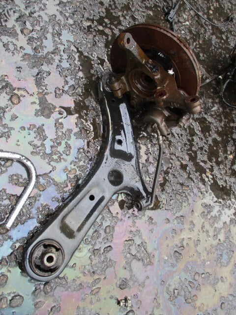HYUNDAI I10 MK2 2016 1.0 PETROL NS PASSENEGR SIDE FRONT HUB CALIPER
