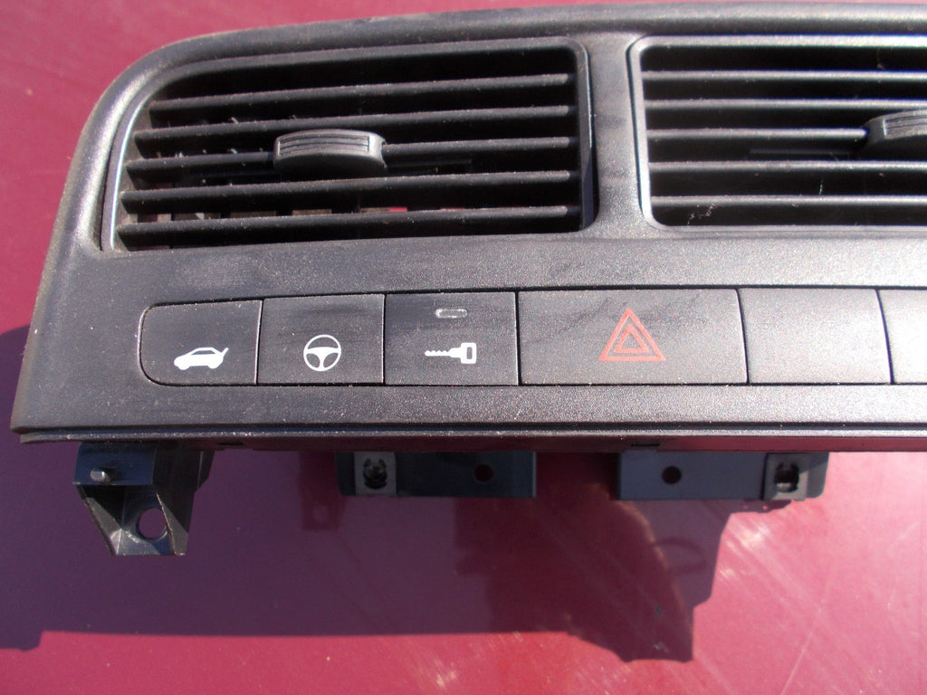FIAT GRANDE PUNTO DASH CENTRE VENTS & SWITCHES 735394582