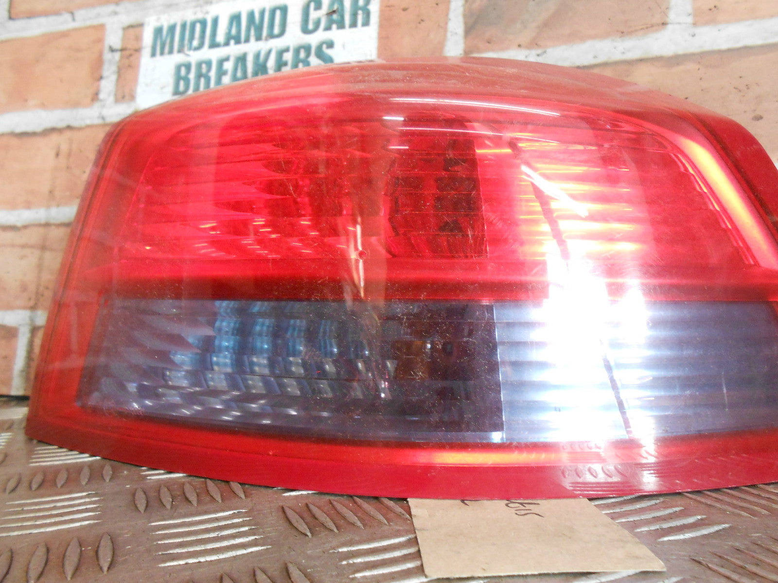 RENAULT VEL SATIS BJ0 2002 OSR DRIVER REAR OUTER BRAKE TAIL LIGHT 8200014360