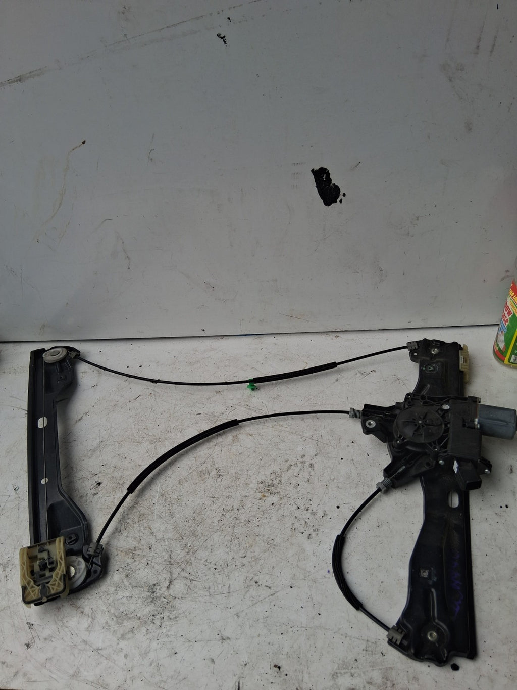 2015 VAUXHALL ADAM NSF NEAR LEFT PASSENGER SIDE FRONT WINDOW REGULATOR 966431200