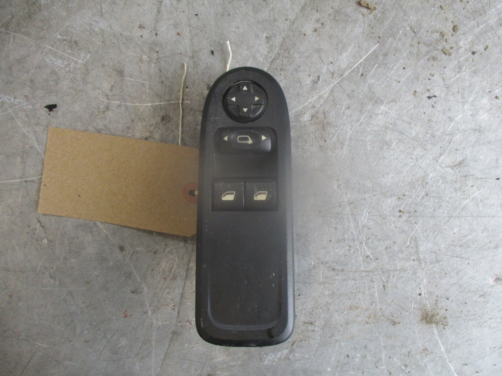 PEUGEOT 308 MK1 2007 5 DOOR OSF DRIVER SIDE FRONT WINDOW SWITCH 9556518677