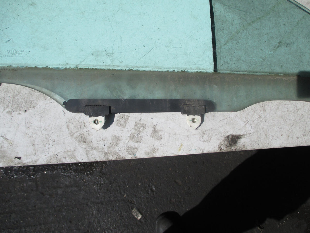 TOYOTA AVENSIS 1997 OSF DRIVER SIDE FRONT WINDOW GLASS PANE 43R-00050