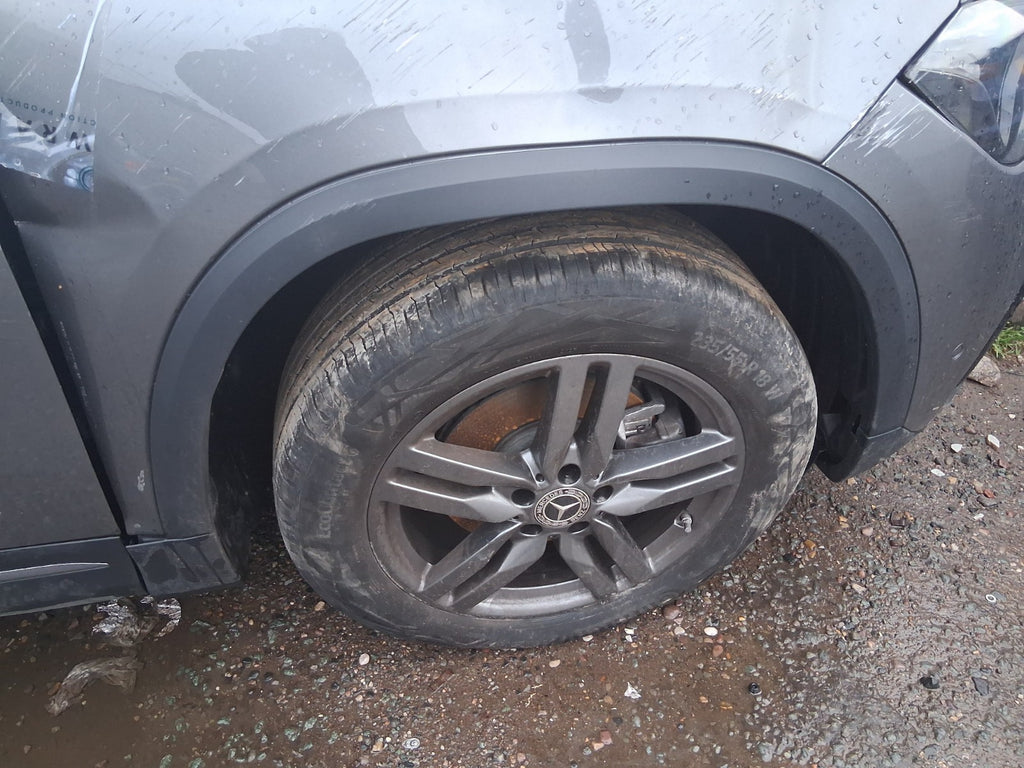 2025 MERCEDES BENZ GLA 180 H247 OSF DRIVER SIDE FRONT RIGHT WHEEL ARCH TRIM