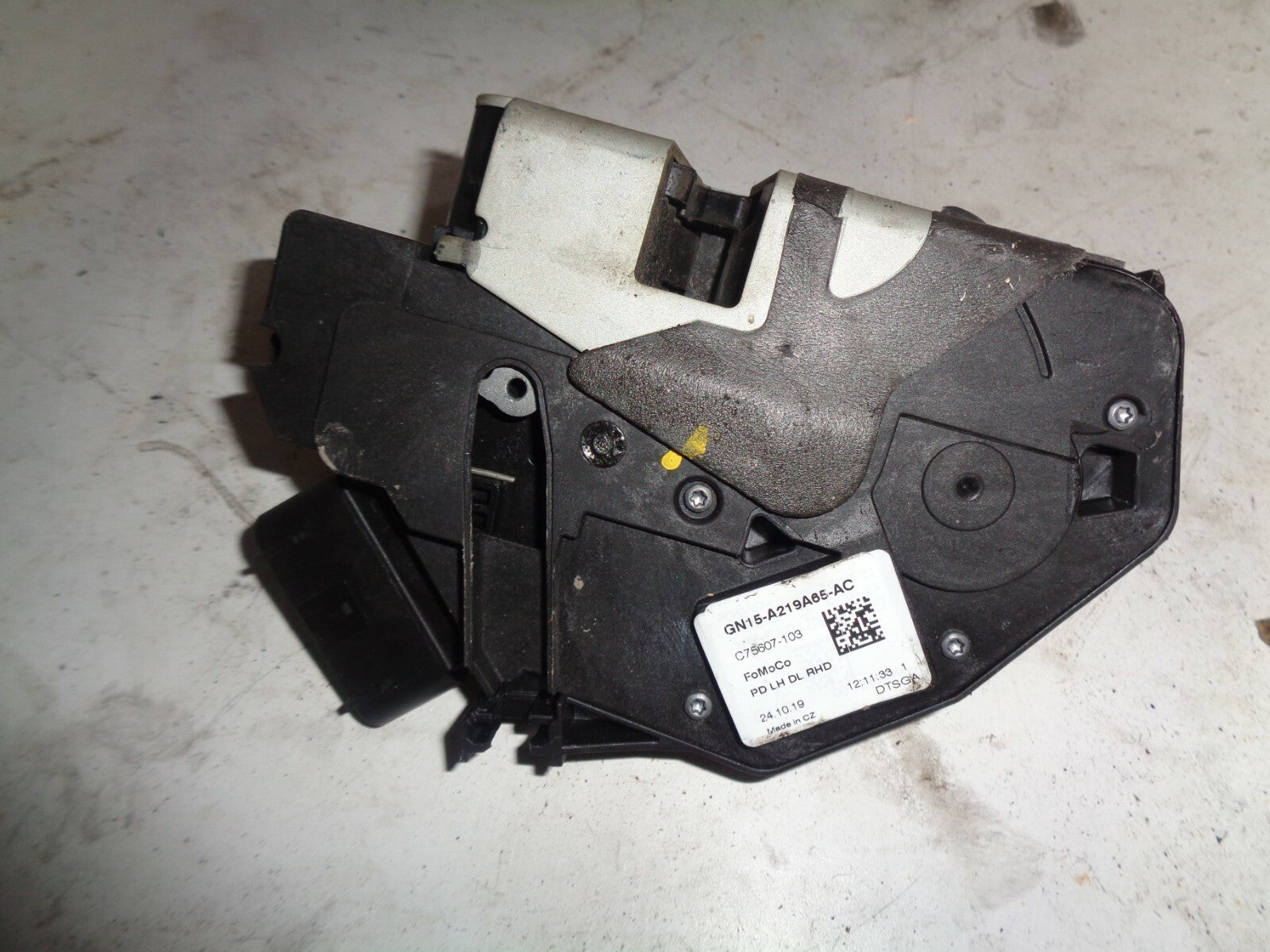 FORD ECOSPORT 2019 5 DOOR NSF PASSENGER SIDE FRONT DOOR LOCK GN15A219A65AC