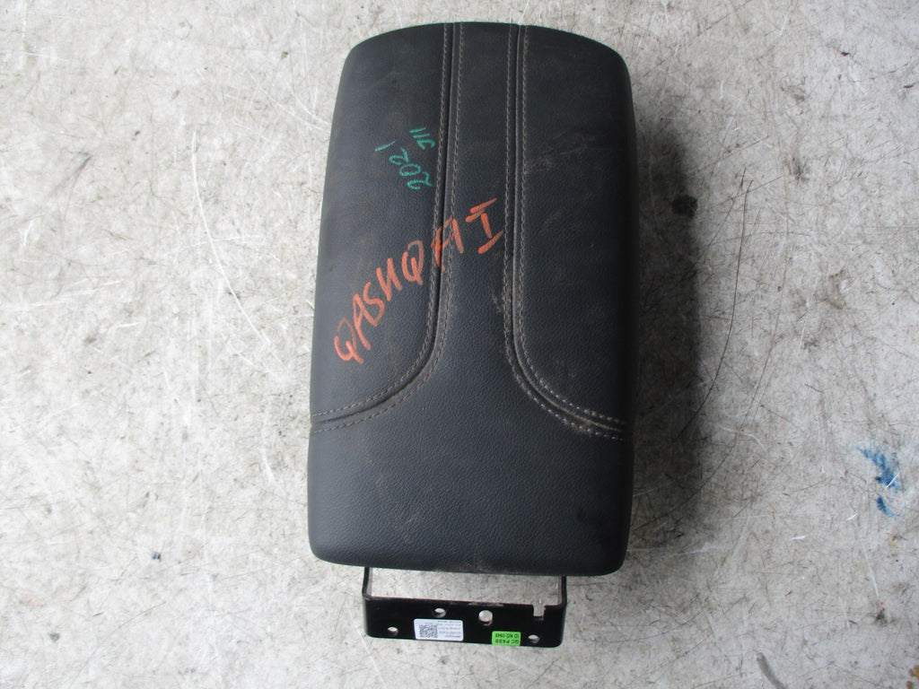 NISSAN QUASHQUI J11 2021 INTERIOR CENTER CONSOLE ARMREST