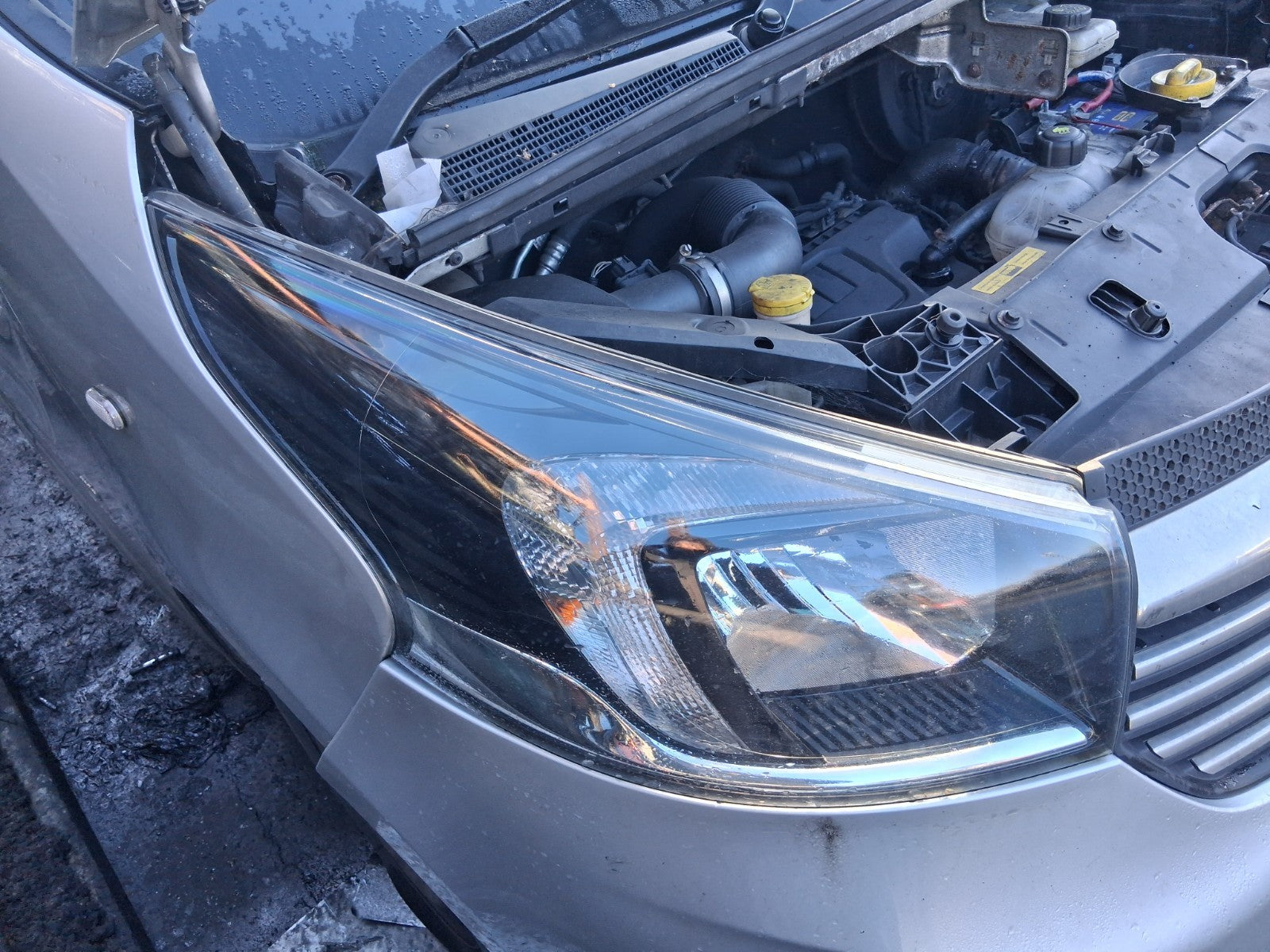 2017 VAUXHALL VIVARO MK2 OSF DRIVER SIDE FRONT RIGHT HEADLIGHT 93867950