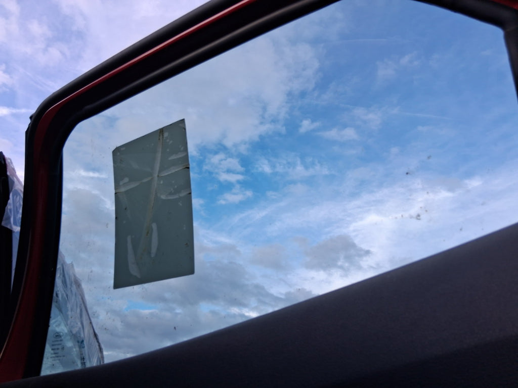 2021 FORD ECOSPORT MK2 OSR DRIVER SIDE REAR RIGHT WINDOW GLASS