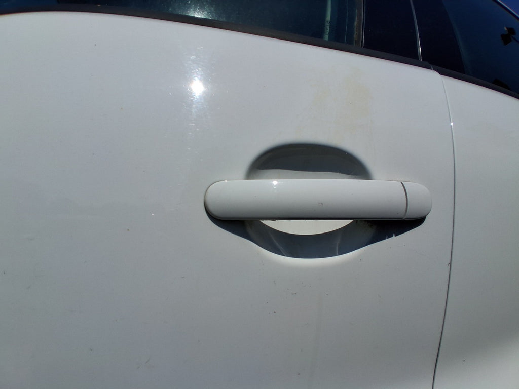 2013 VW VOLKSWAGEN TIGUAN MK1 NSF PASSENGER SIDE FRONT DOOR HANDLE WHITE LC9A