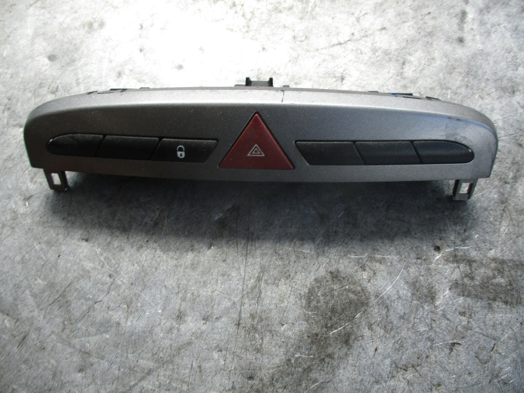 PEUGEOT 308 2010 HAZARD LIGHT LOCK SWITCH PANEL TRIM 9659417177