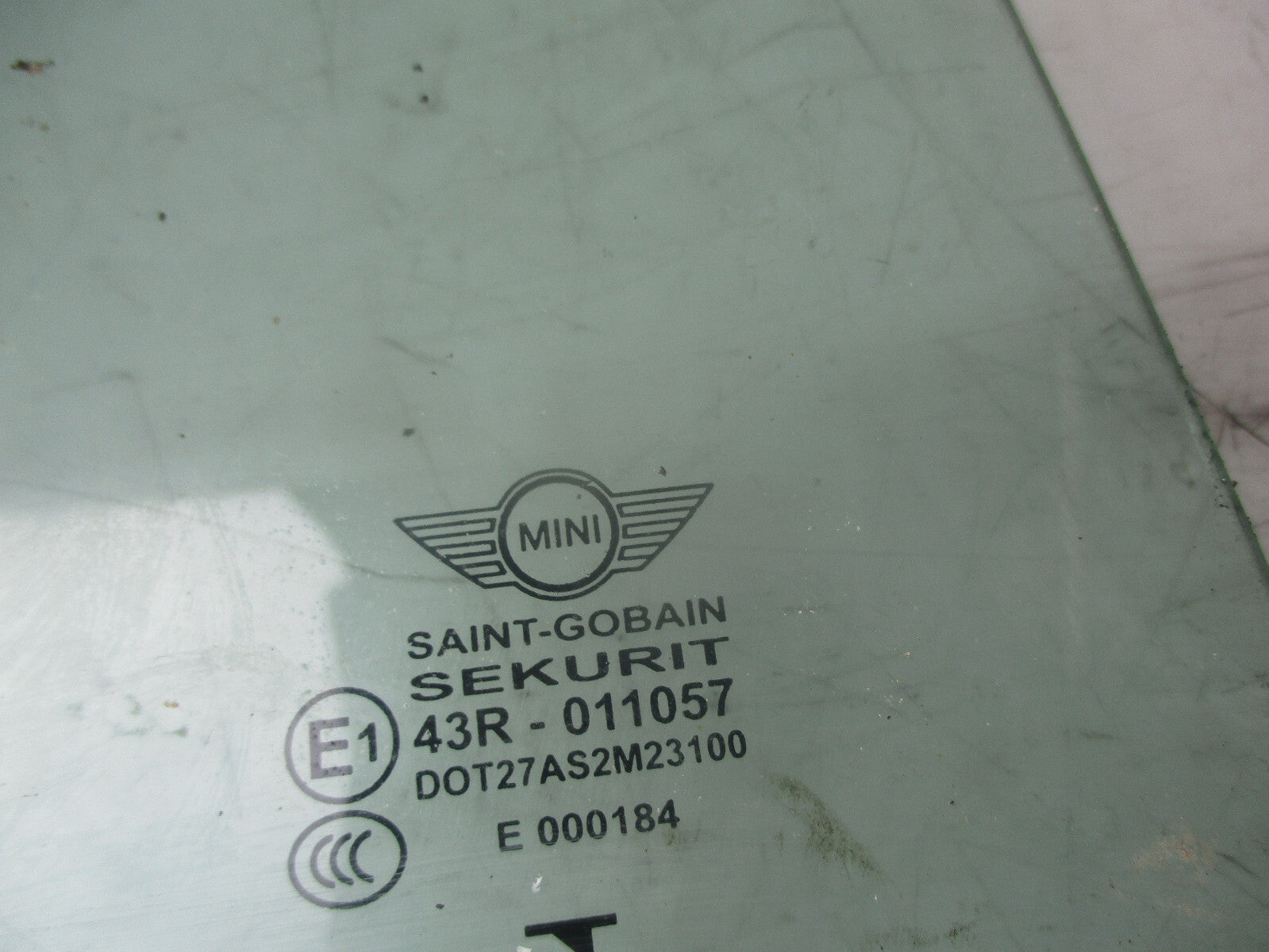 NISSAN QASHQAI 2021 OSR DRIVER SIDE REAR WINDOW GLASS