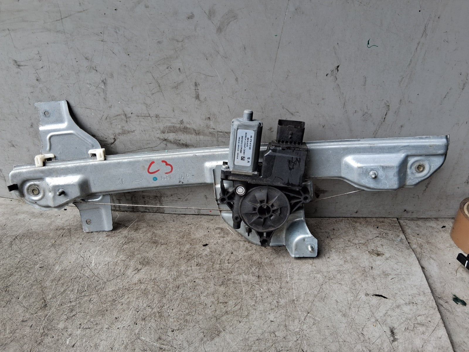 2021 CITROEN C3 MK3 OSF DRIVER SIDE FRONT WINDOW MOTOR & REGULATOR 9837841580