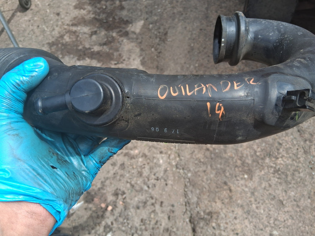 2018 MITSUBISHI OUTLANDER MK3 2.3 DIESEL AIR INTAKE HOSE PIPE 1505A602