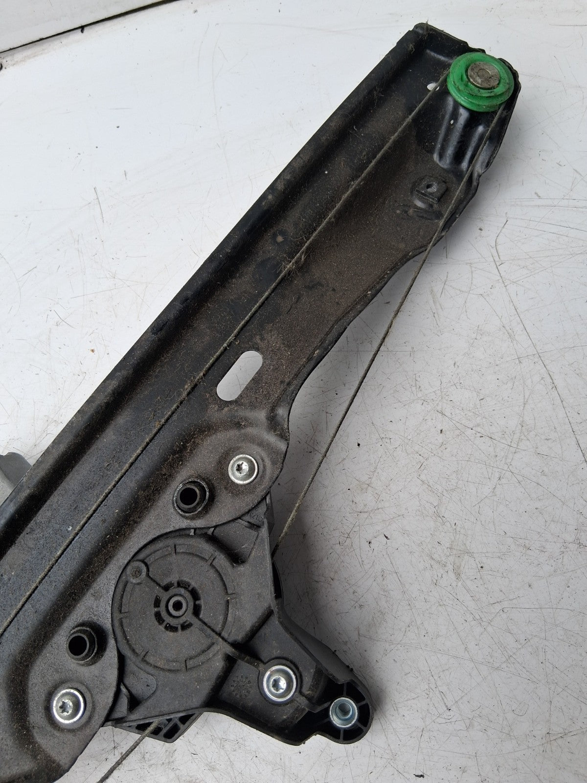NISSAN QASHQAI MK2 2014 NSF NEAR LEFT DOOR WINDOW REGULATOR & MOTOR 807014EA0B03