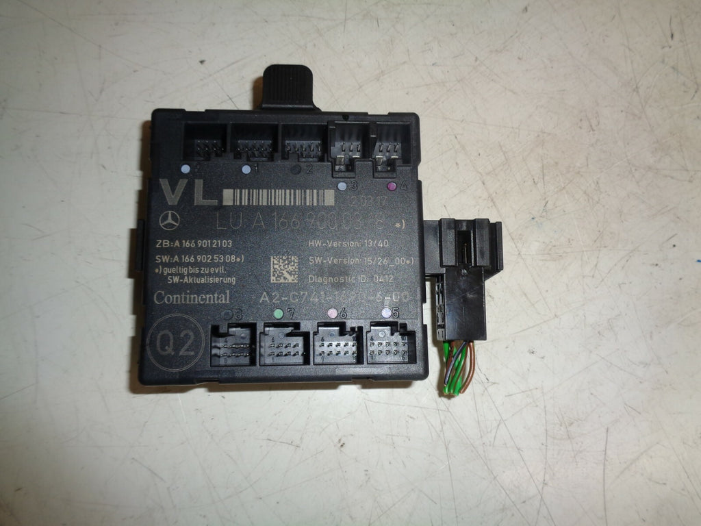 MERCEDES A CLASS W176 2017 PASSENGER SIDE FRONT DOOR CONTROL MODULE A1669000318