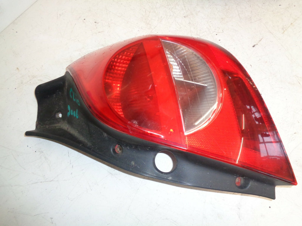 RENAULT CLIO 2006 MK3 OSR DRIVER SIDE REAR TAILLIGHT TAILLAMP
