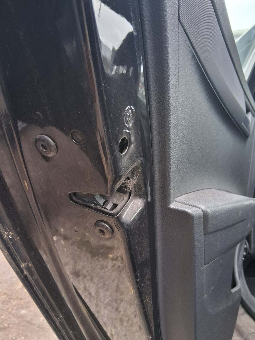 2020 SKODA FABIA MK3 NJ NSR PASSENGER SIDE REAR LEFT DOOR LOCK MECHANISM