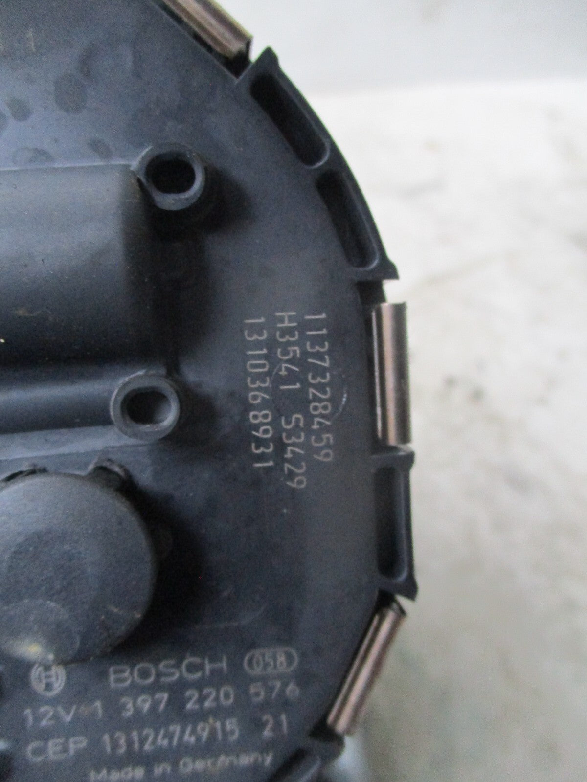 2010 PEUGEOT 3008 FRONT WINDSCREEN WIPER MOTOR 1137328459