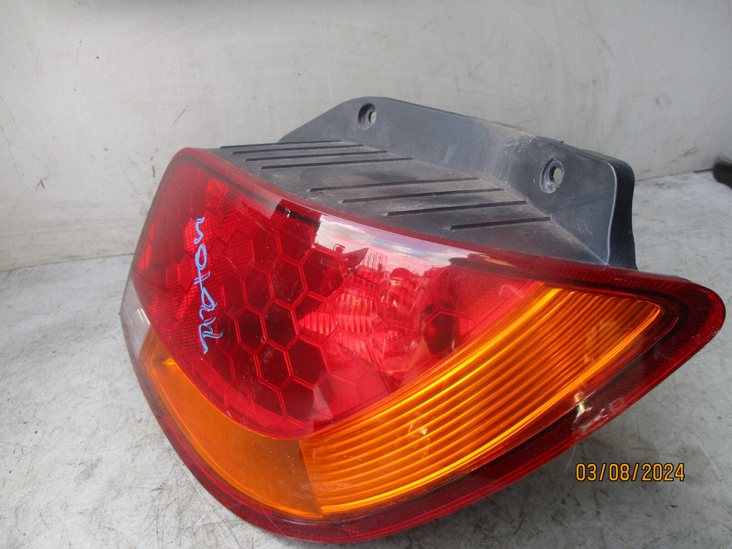 2009 PROTON SAVVY OSF DRIVER  SIDE REAR TAIL LIGHT PW865722
