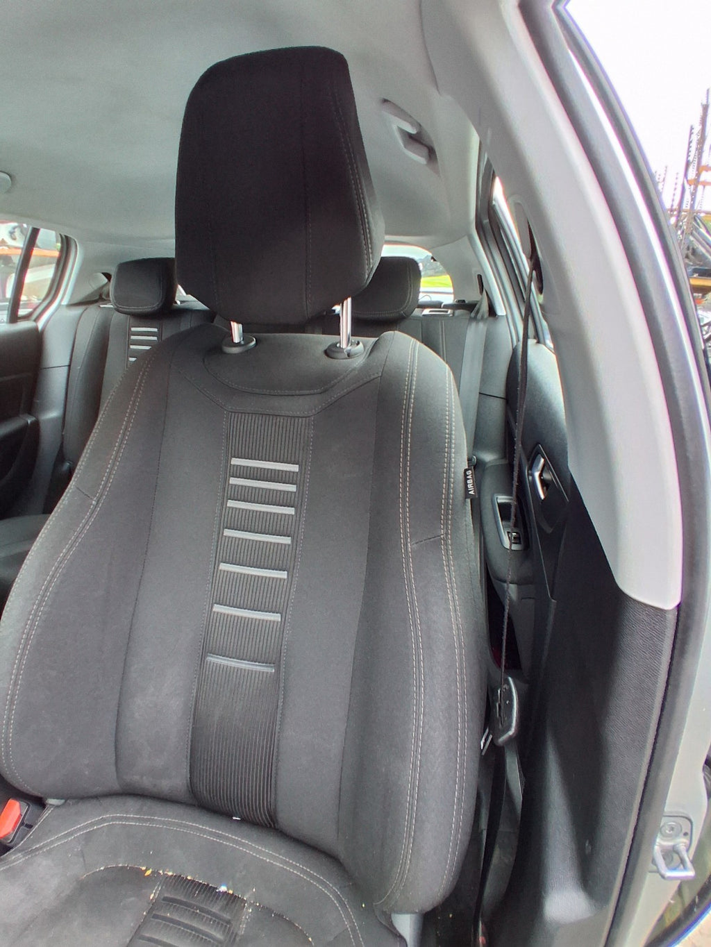 2014 PEUGEOT 308 MK2 NSF PASSENGER SIDE FRONT COMPLETE SEAT HALF LEATHER