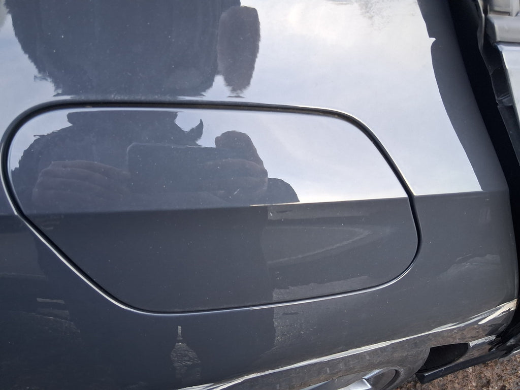 2024 VW VOLKSWAGEN GOLF MK8 R LINE FUEL FLAP LID COVER GREY LI7F