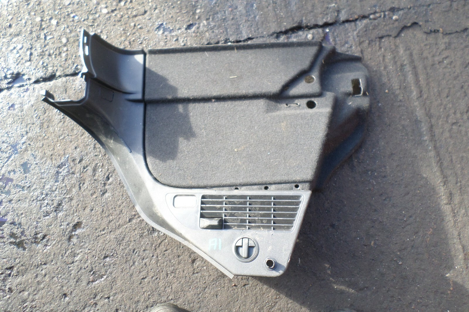 AUDI A1 8X 2010 - 2014 BOOT PANEL TRIM OSR DRIVER SIDE REAR RIGHT 8X3867762B