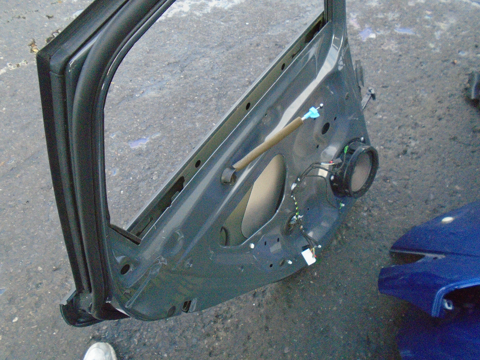 AUDI A3 8V 2017 5 DOOR NSR PASSENGER SIDE REAR DOOR BARE DAMAGED LX70 NANO