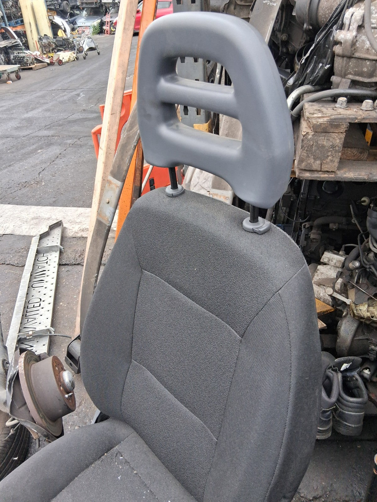 2024 FIAT DUCATO MK3 OSF DRIVER SIDE FRONT COMPLETE SINGLE SEAT FABRIC ARMREST
