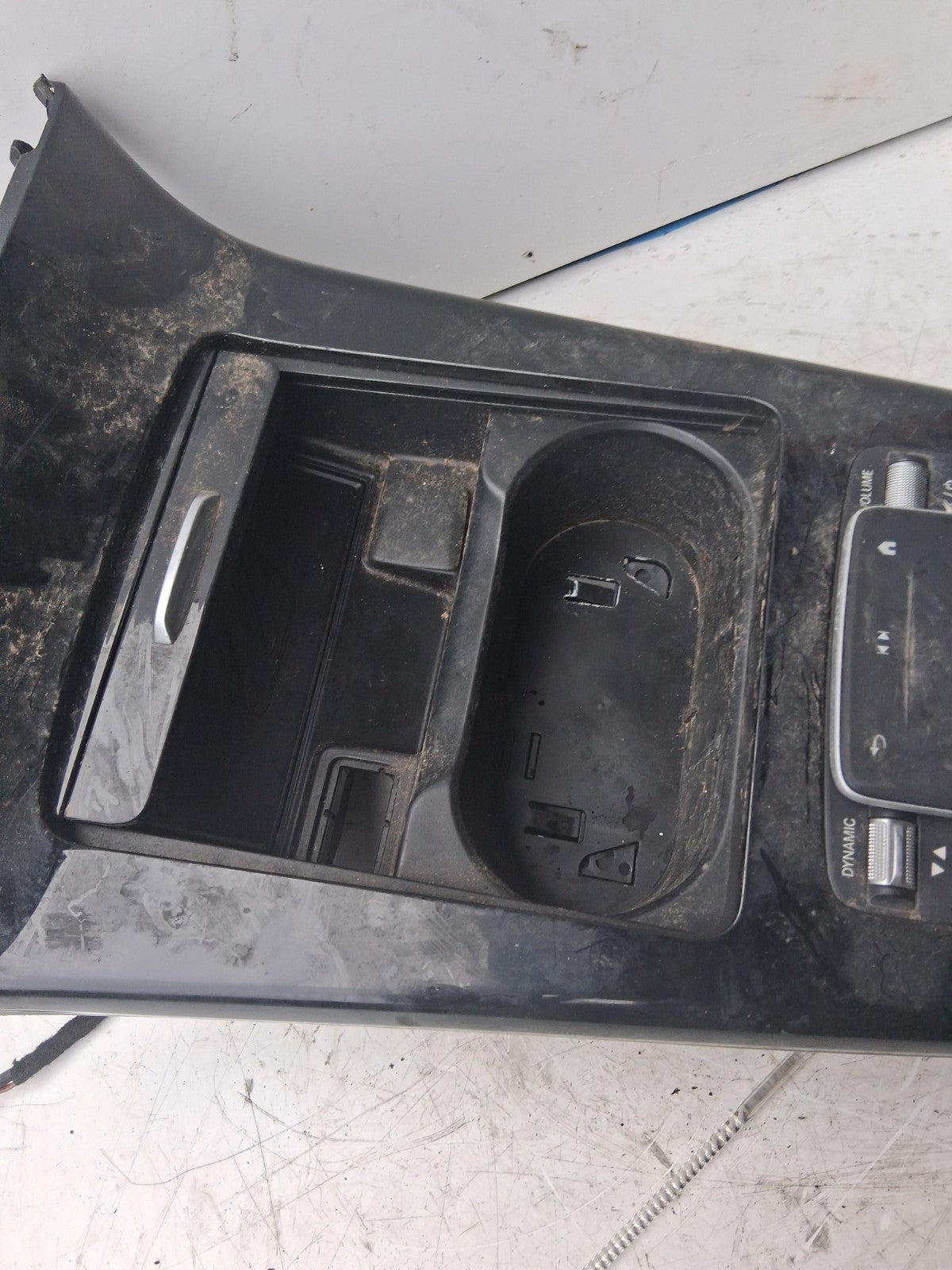 2019 MERCEDES-BENZ A CLASS CENTRE CONSOLE STORAGE PANEL A17768061