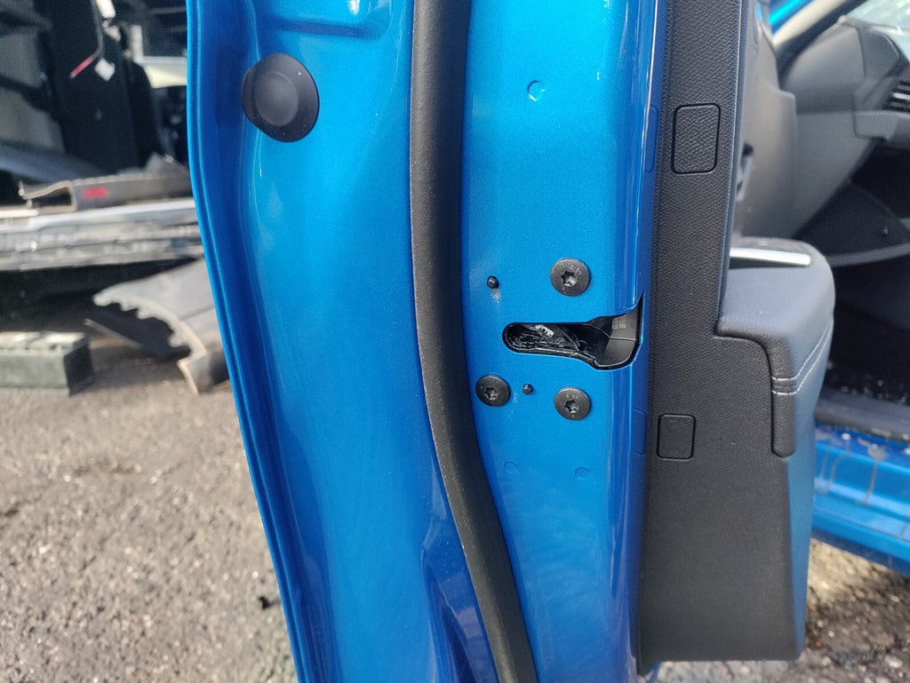 2024 VAUXHALL ASTRA L ESTATE NSF PASSENGER FRONT DOOR LOCK MECHANISM