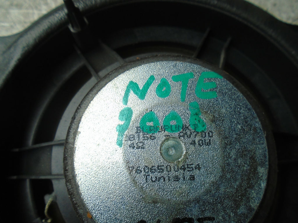 NISSAN NOTE 2008 MK1 E11 OSF FRONT DRIVER SIDE DOOR SPEAKER 28156AV700