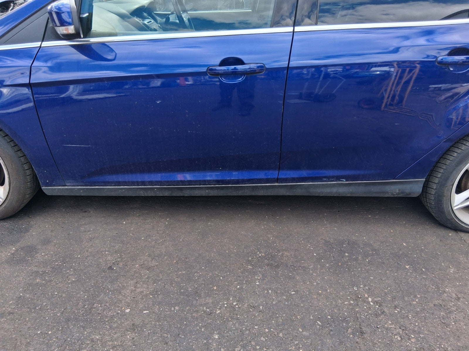 2015 FORD FOCUS MK3 HATCHBACK NS PASSENGER SIDE SKIRT VALANCE PLASTIC