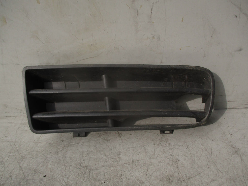 2001 VOLKSWAGEN GOLF MK4 NSF PASSENGER FRONT BUMPER FOG GRILL 1J0853665B