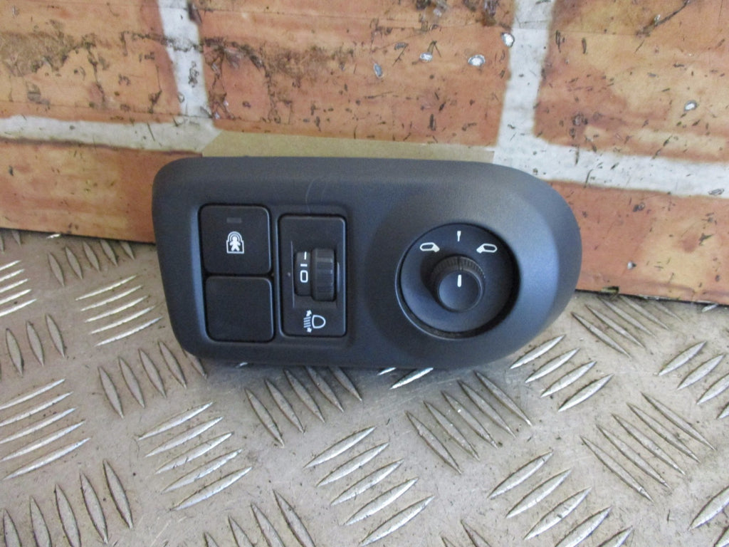 CITROEN CACTUS C4 2016 ELECTRIC WING MIRROR SWITCHES 9801893777