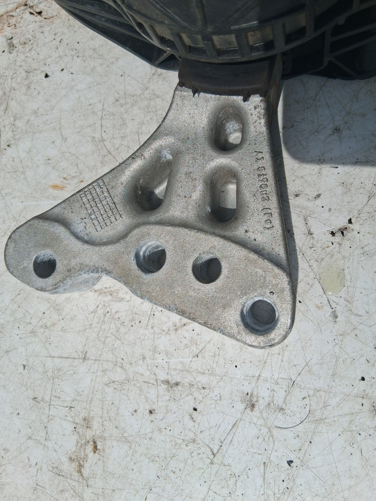 2020 VAUXHALL CROSSLAND 1.2 PETROL OS DRIVER SIDE FRONT ENGINE MOUNT 9676780580