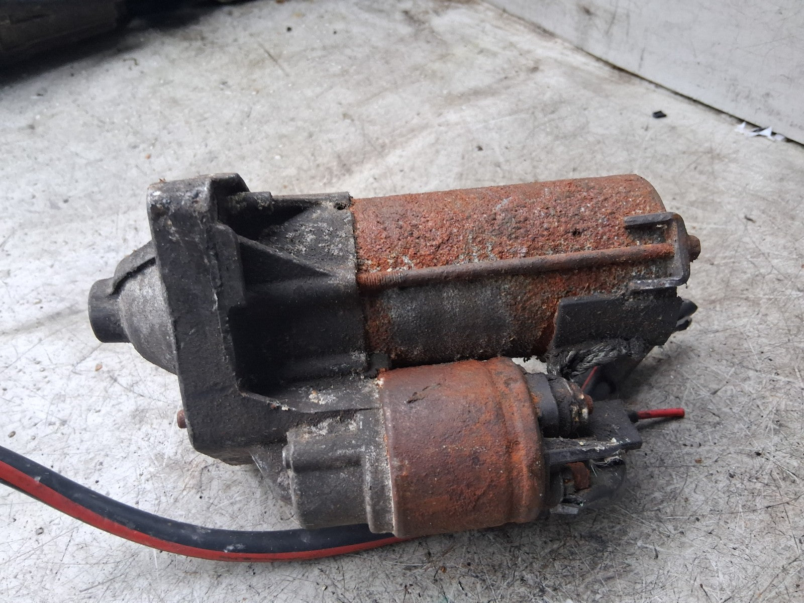 2016 DACIA LOGAN MK2 1.5 STARTER MOTOR 233003329R