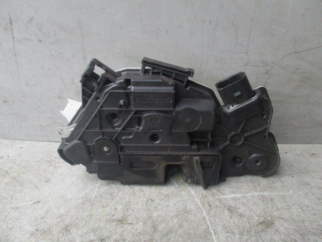 2015 VOLKSWAGEN UP NSF PASSENGER SIDE LEFT DOOR LOCK MECHANISM 1S2837015B