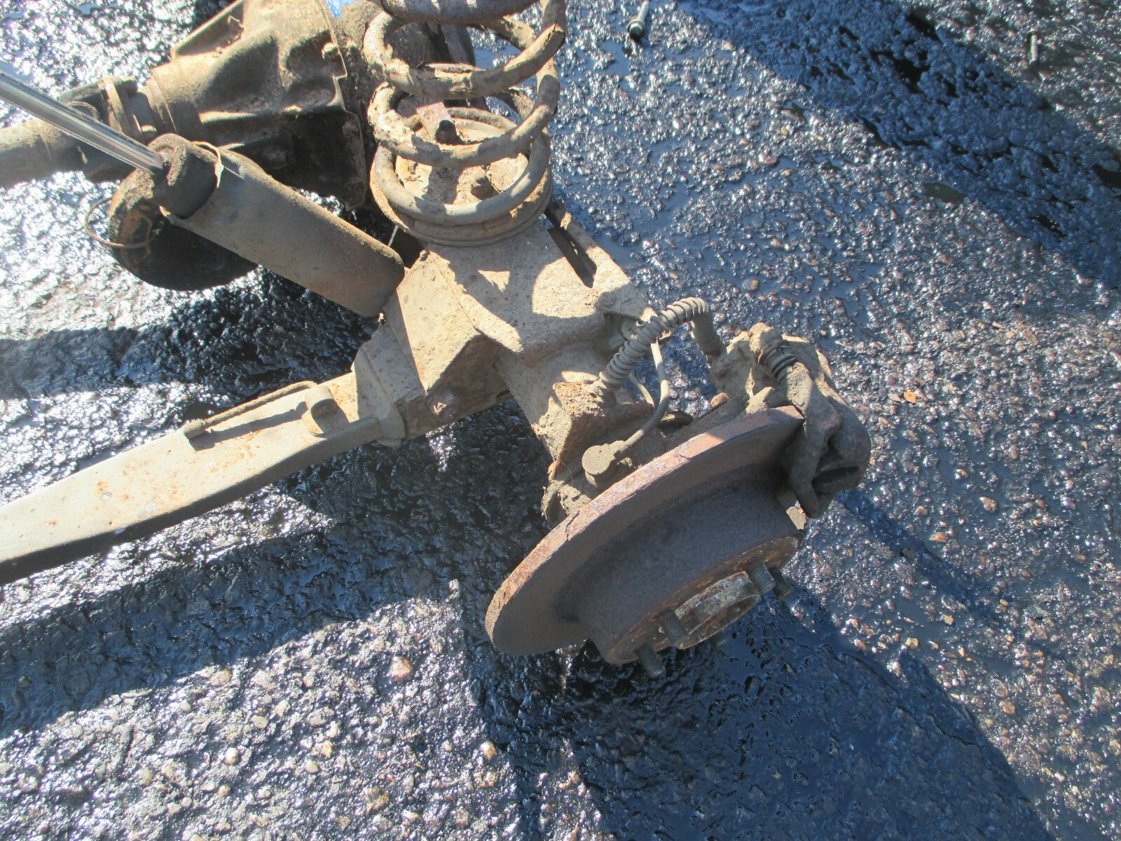 LAND RANGE ROVER 1996 DT136 2.4 DIESEL 134BHP 256T REAR DIFF AXLE HUB CALIPER