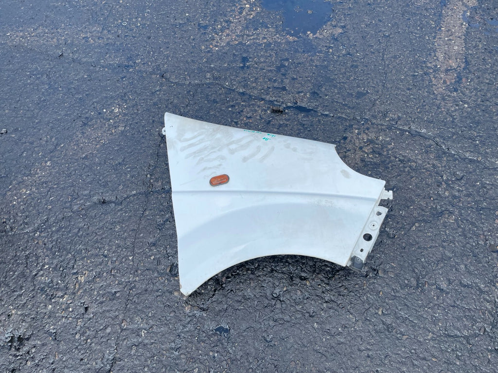 2007 VAUXHALL VIVARO MK1 X83 OS DRIVER SIDE WING PANEL WHITE