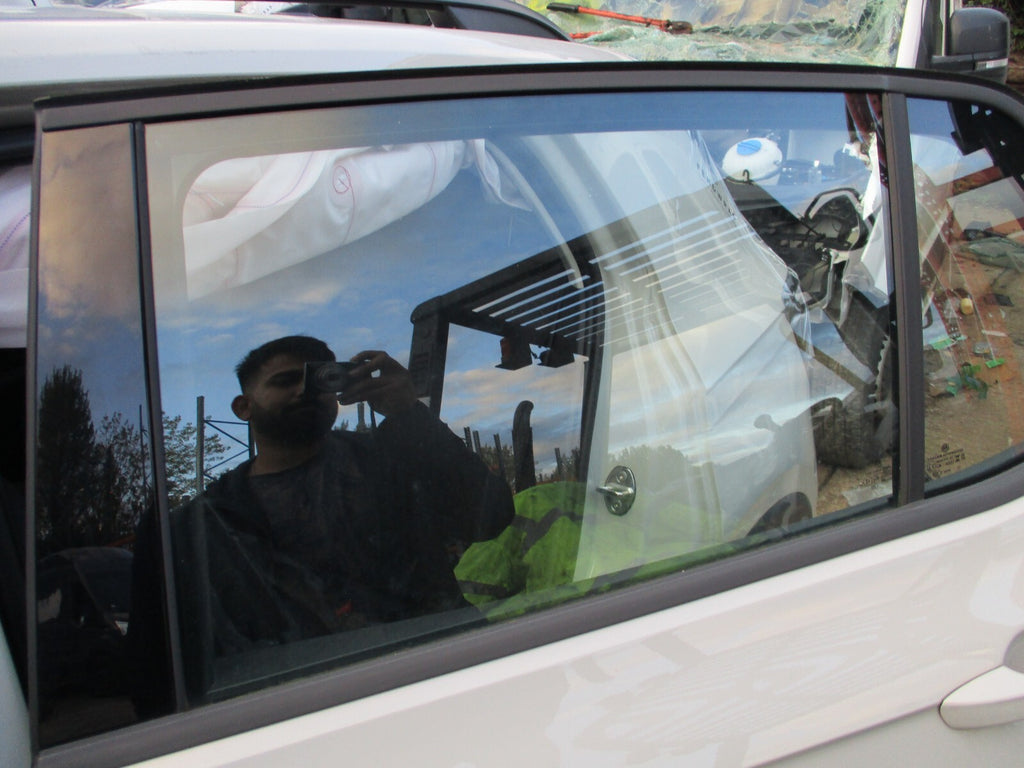 2023 VOLKSWAGEN T CROSS NSR PASSENGER SIDE REAR MAIN WINDOW GLASS