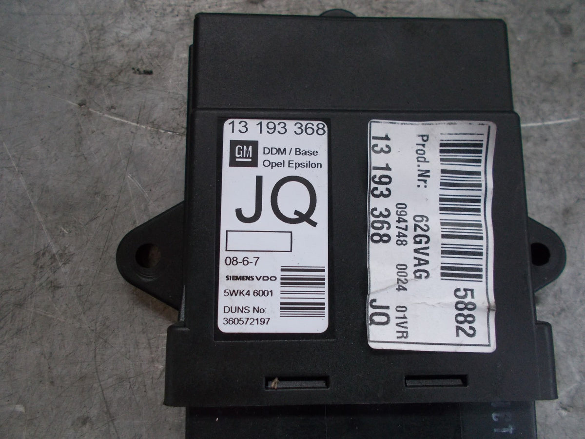 VAUXHALL VECTRA C DRIVER SIDE DOOR LOCKING MODULE 13193368